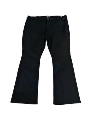 Lee Women’s Black Mid rise Bootcut Jeans Regular Fit 24